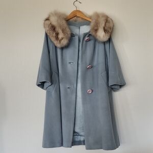 Elegant Gray Fur-Trimmed Women's Coat